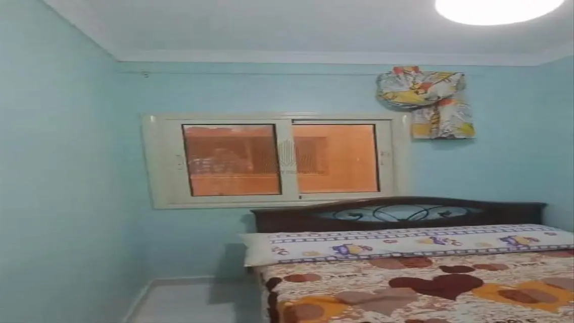 شقه ٣ غرف متشطبه لقطه للبيع بحي الاندلس بالتجمع