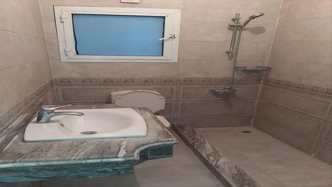 Luxury Apartment with Private Garden in Marina