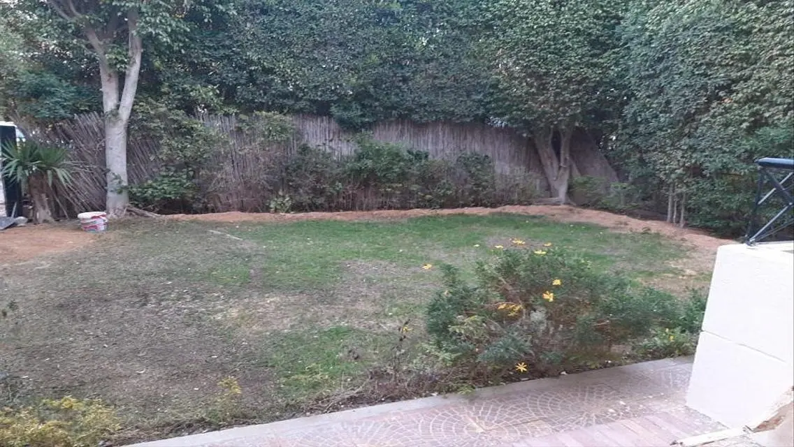 Luxury Apartment with Private Garden in Marina