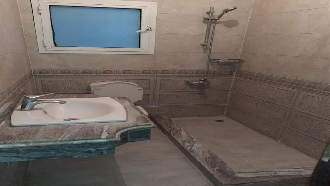 Luxury Apartment with Private Garden in Marina