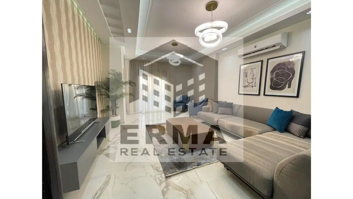 Apartment with garden for rent in Villette Sky