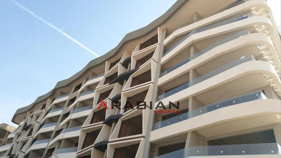 بمقدم 930الف شقة 170م بقسط10سنين