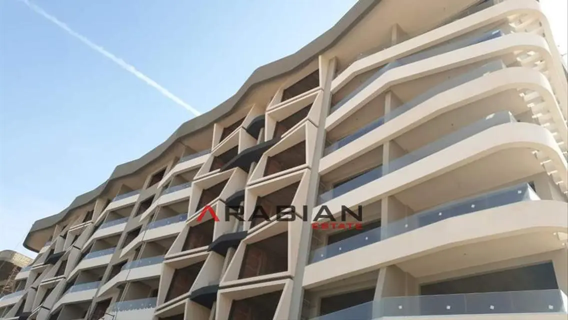 بمقدم 930الف شقة 170م بقسط10سنين