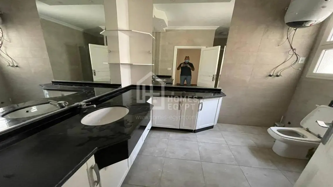 Marvelous Nile View Renovated Penthouse in Zamalek