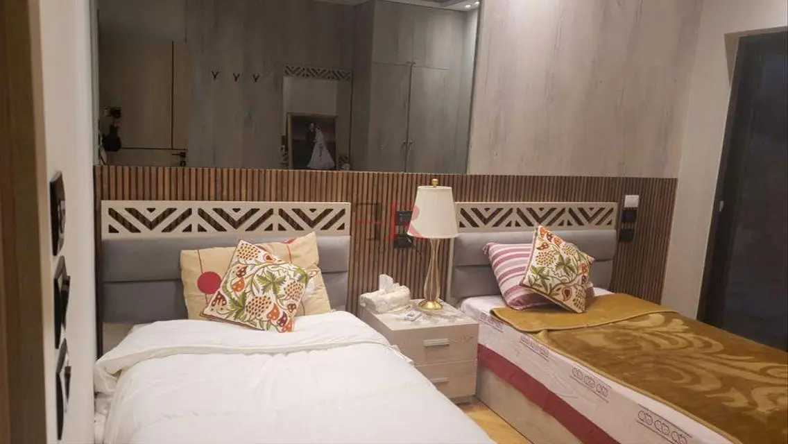 Apartment with private pool for rent in lake view