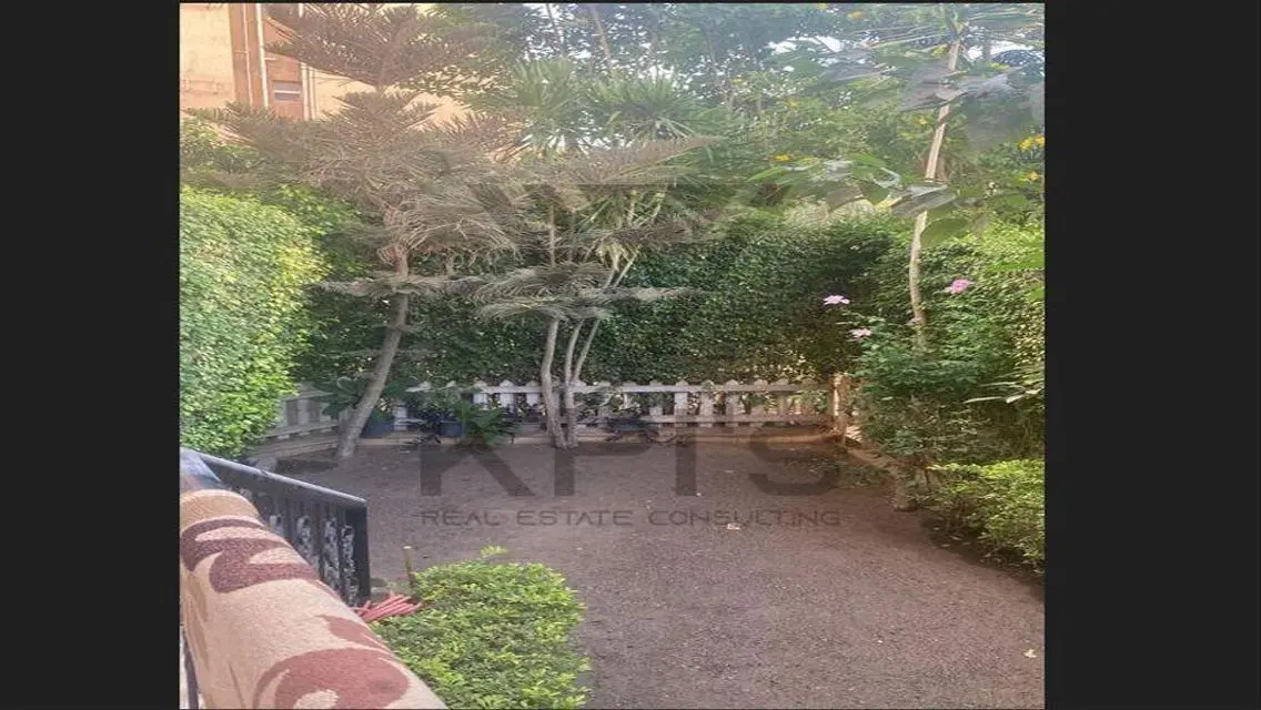 RESALE Finished APT+Garden in Rehab-LANDSCAPE View
