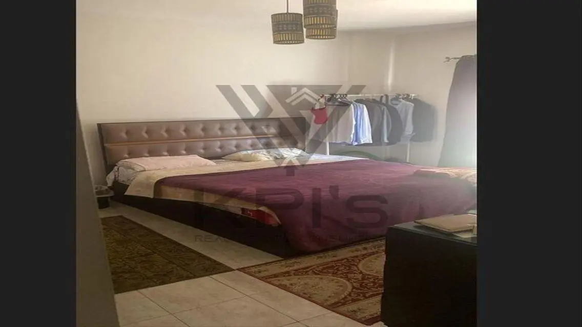 RESALE Finished APT+Garden in Rehab-LANDSCAPE View