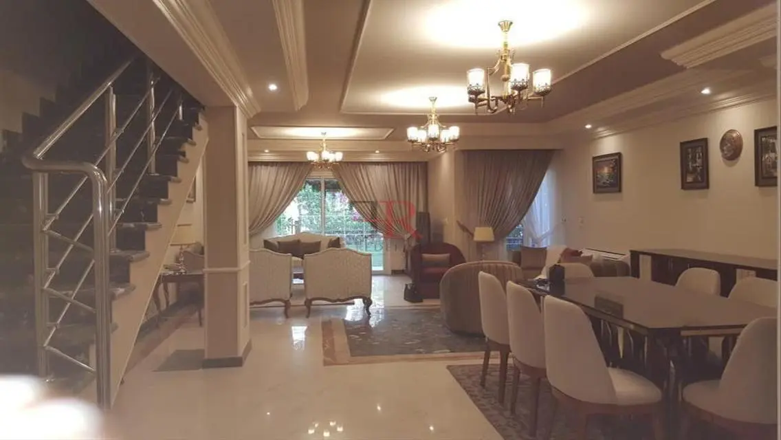 اى فيلا مفروشة بالكامل في ماونتن فيو هايد بارك