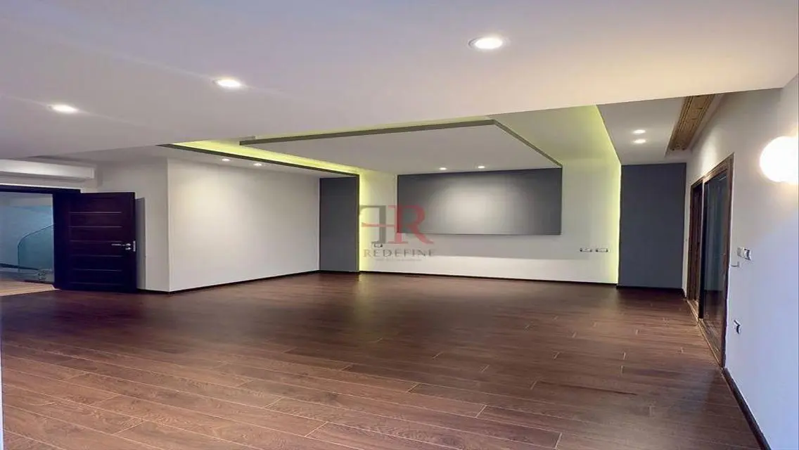 ultra super lux finishing villa for rent in mivida