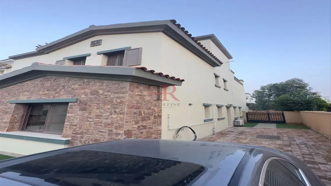 ultra super lux finishing villa for rent in mivida