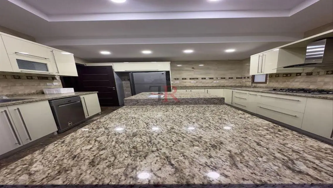 ultra super lux finishing villa for rent in mivida