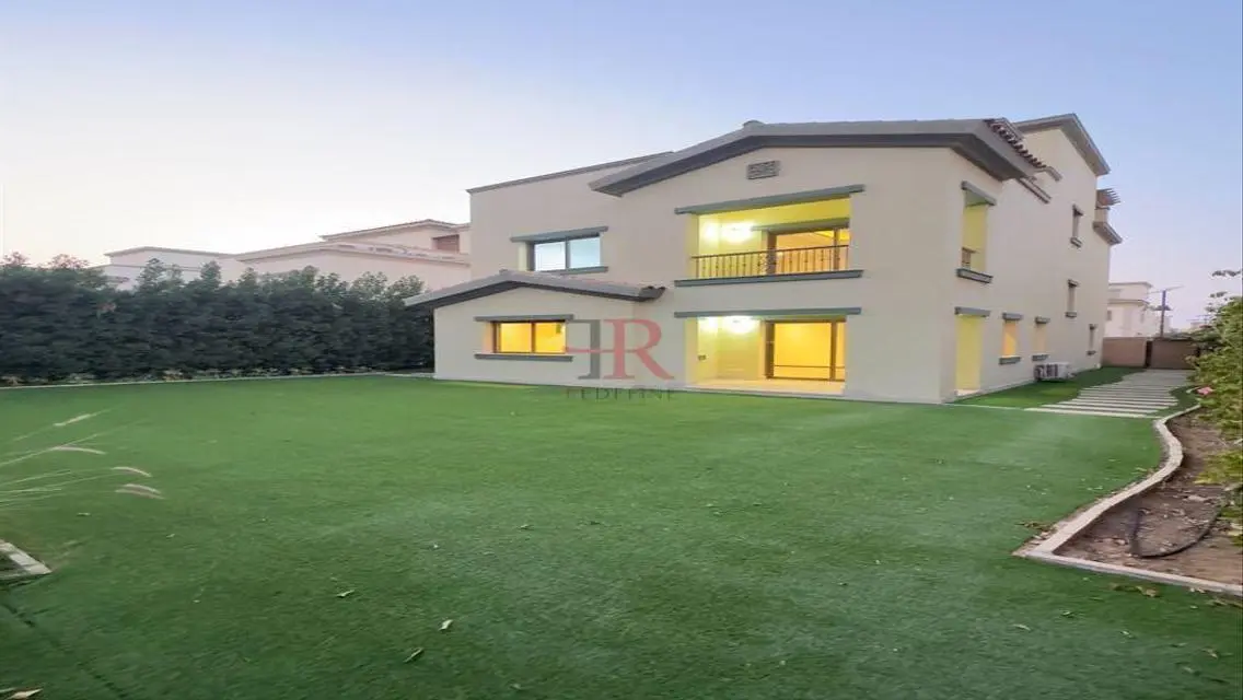 ultra super lux finishing villa for rent in mivida