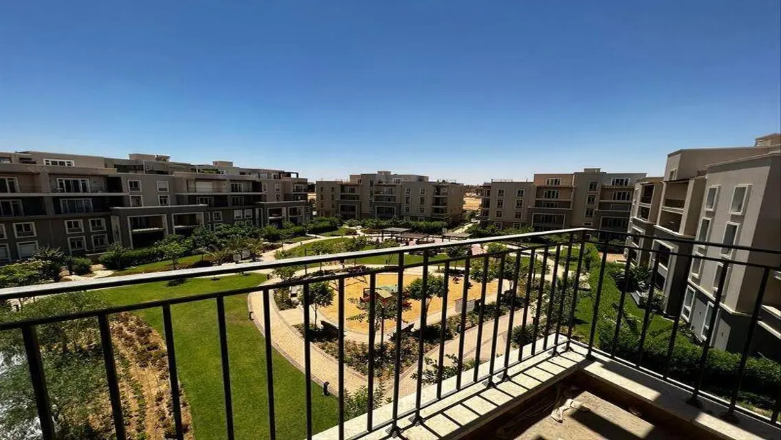 فيلا فاخرة بمساحة واسعة مع مسبح خاص وحديقة خاصة