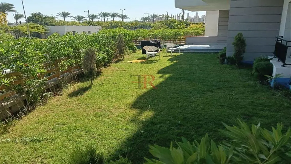 Apartment with private garden for rent in CFC