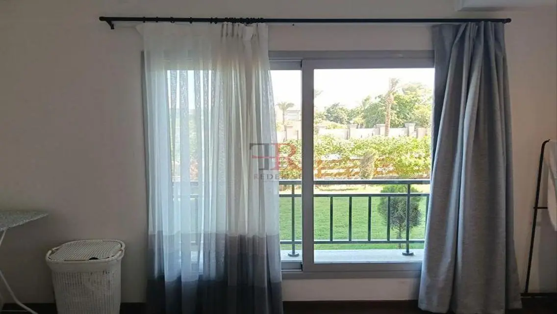 Apartment with private garden for rent in CFC