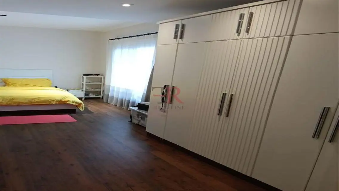Apartment with private garden for rent in CFC