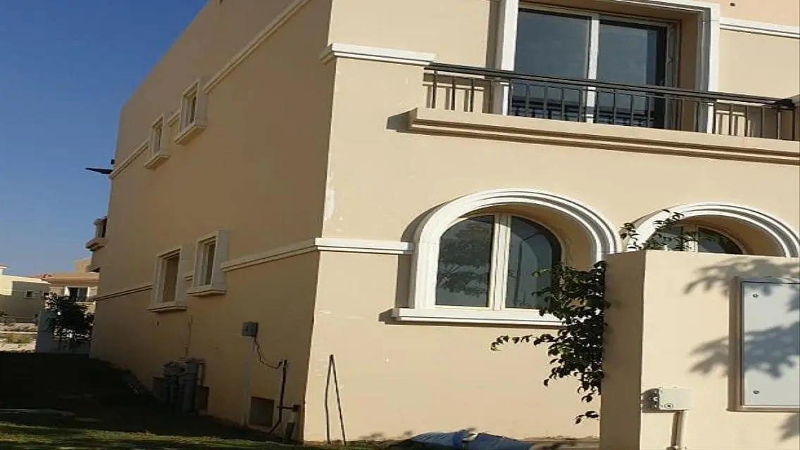 Standalone for sale in Katameya dunes  Bua: 1050 m