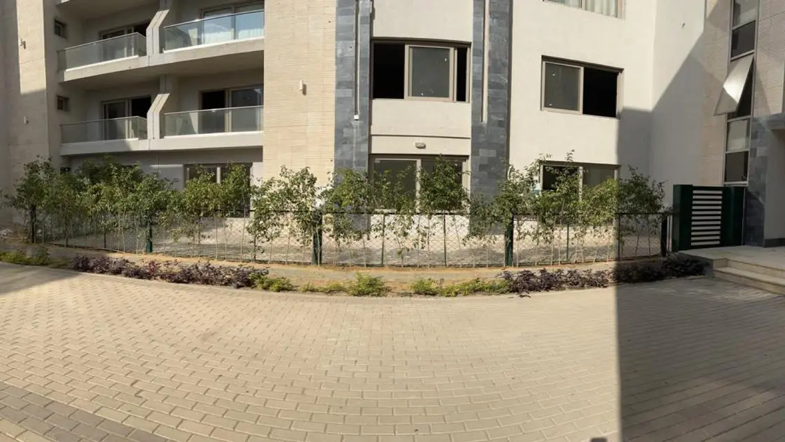 Stunning Apartment for Sale in Goldmark with Modern Design