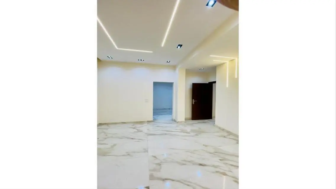 شقة فاخرة للبيع بحجم واسع