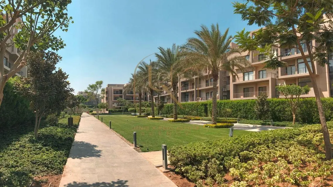 Luxury Apartment in ONE-33 with Exceptional Features
