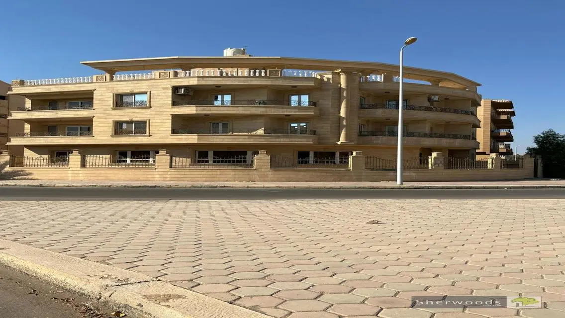 عمارة فاخرة للبيع بأرقي أحياء الشيخ زايد