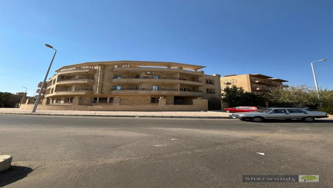 عمارة فاخرة للبيع بأرقي أحياء الشيخ زايد