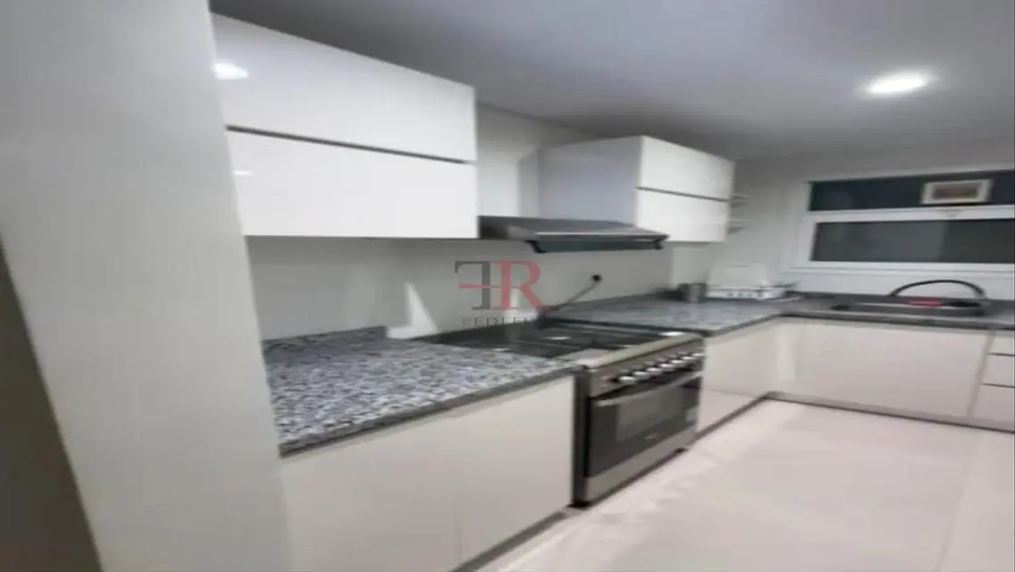 Amazing Apartment for Rent with Lake View