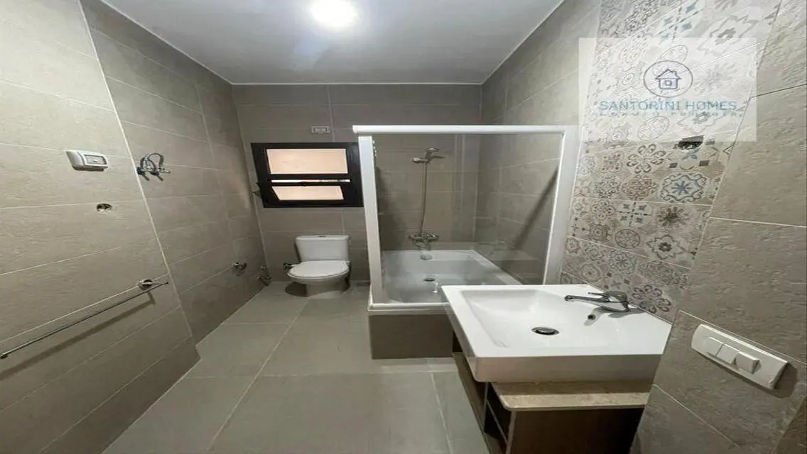 Luxury Apartment for Rent in Santorini - 160 Square Meters