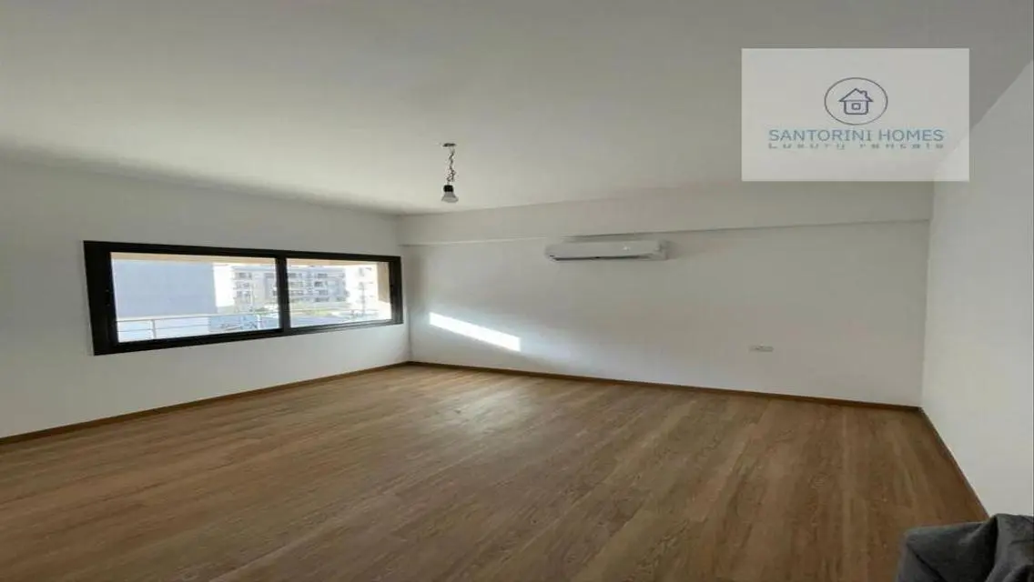 Luxury Apartment for Rent in Santorini - 160 Square Meters