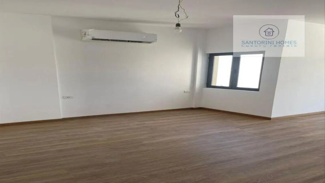 Luxury Apartment for Rent in Santorini - 160 Square Meters