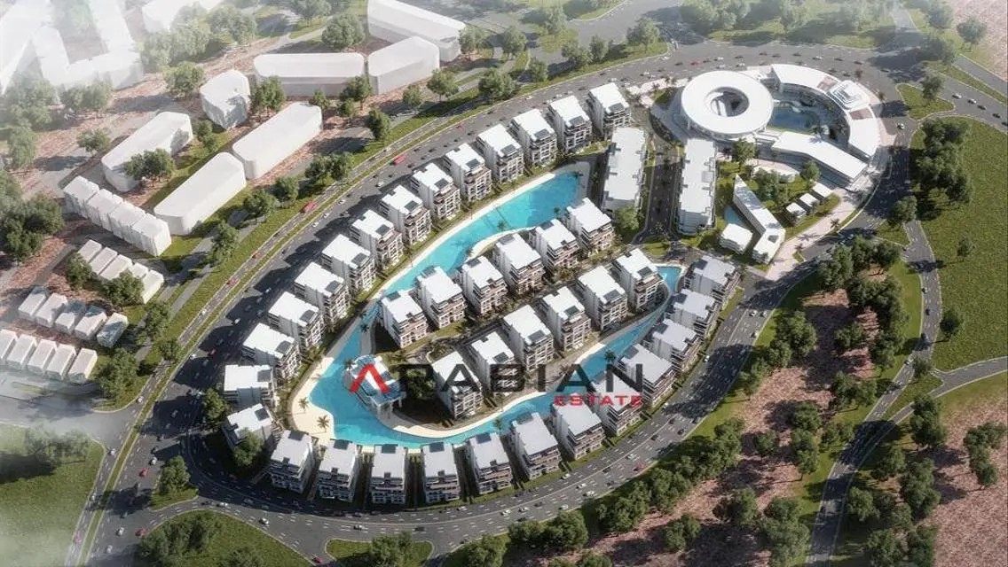 Luxury Apartment for Sale Overlooking Lakes
