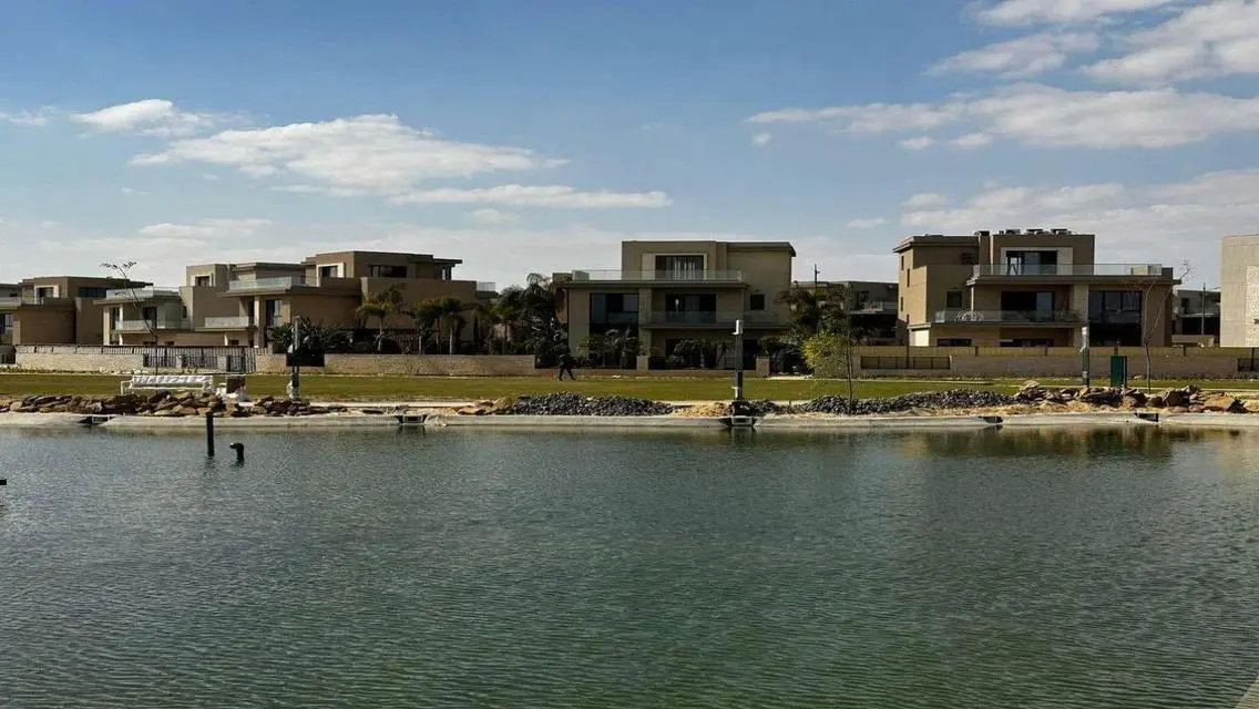 Stunning 4-Bedroom Apartment with Private Garden and Excellent Amenities