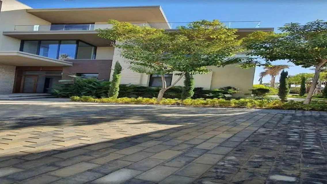 Stunning 4-Bedroom Apartment with Private Garden and Excellent Amenities