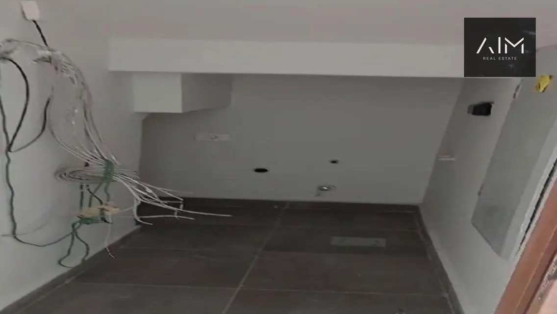 276 upper duplex prime location