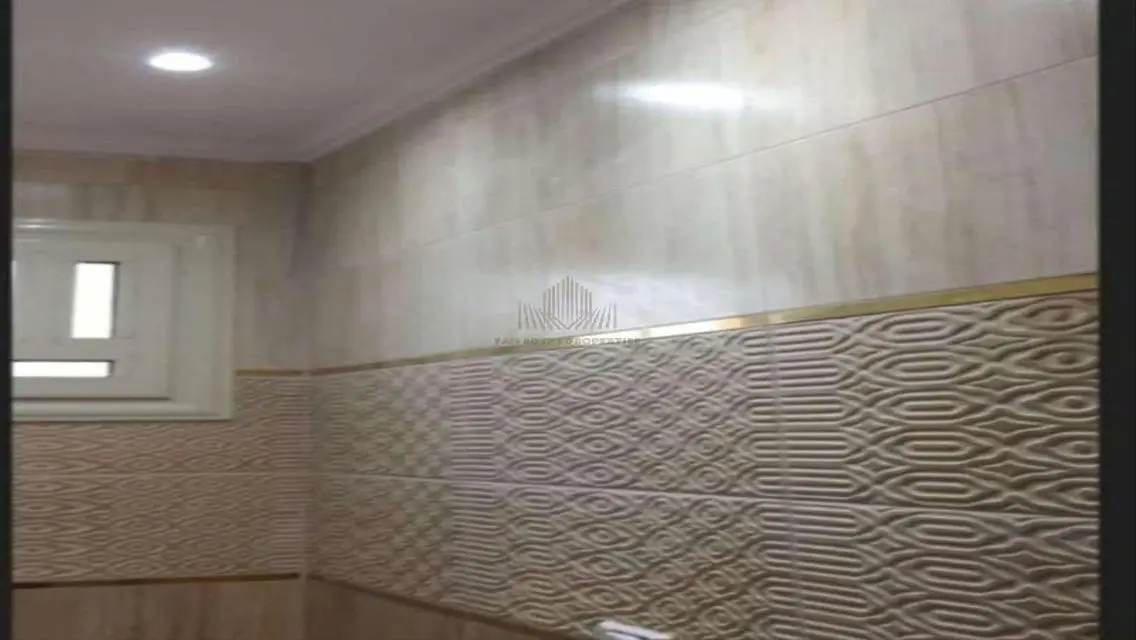 Apartment for Sale with Security Guard and Covered Parking