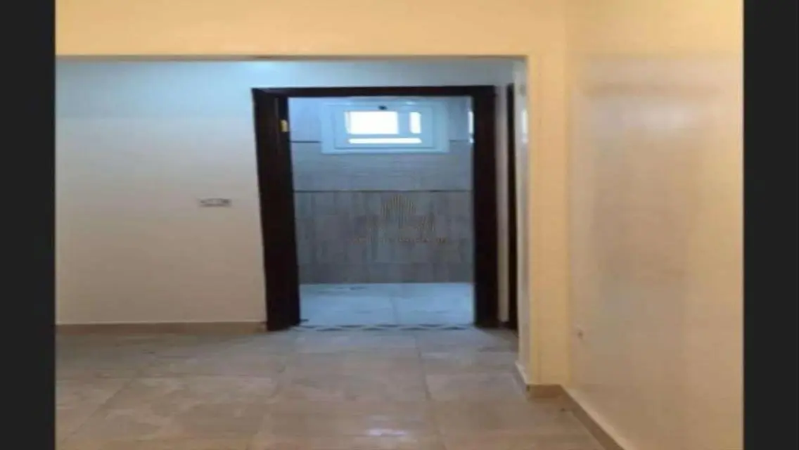 Apartment for Sale with Security Guard and Covered Parking
