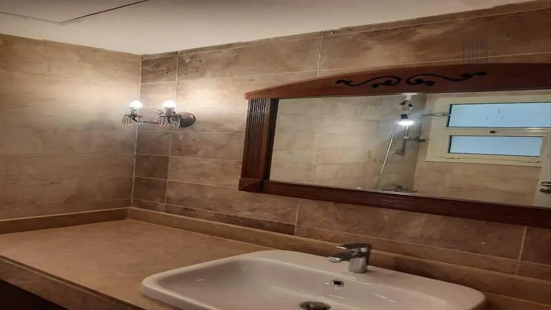 Ground Apartment for Rent in Westridge