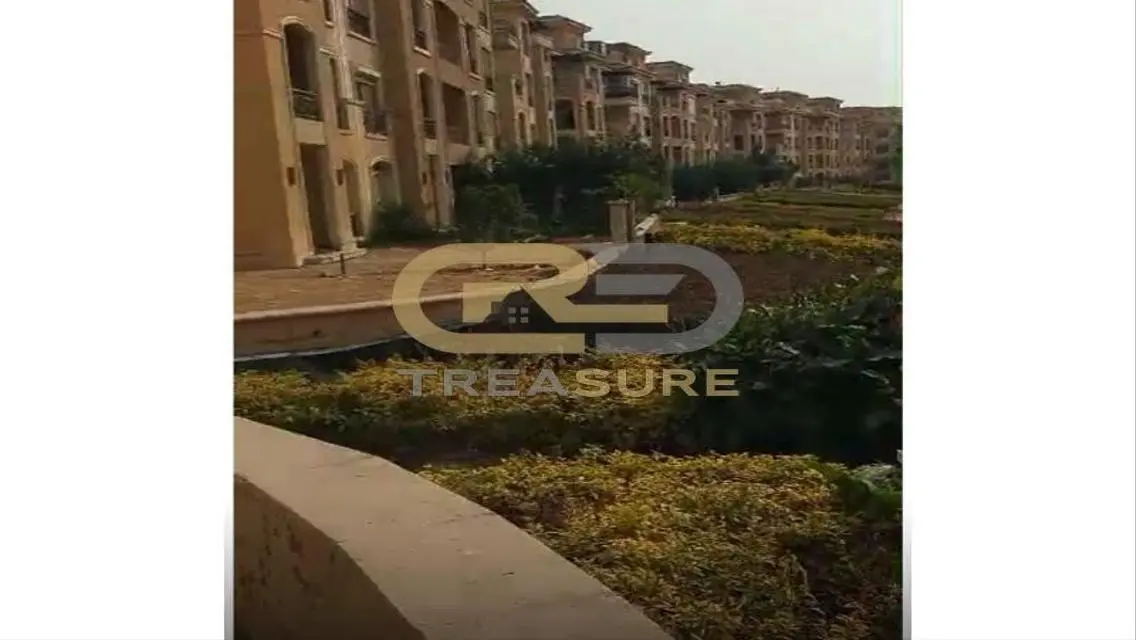 Apartment with garden for sale in Stone Residence.