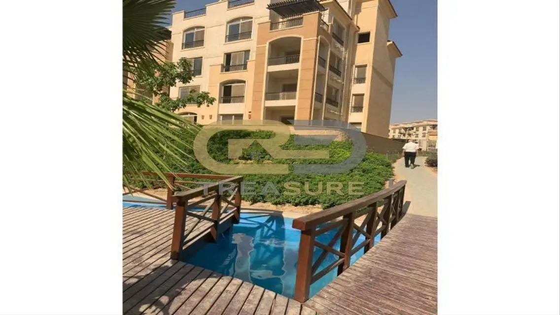 Apartment with garden for sale in Stone Residence.