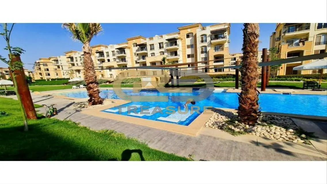 Apartment with garden for sale in Stone Residence.
