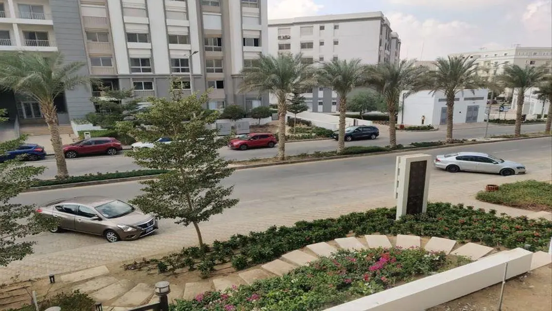 شقة فاخرة بمساحة واسعة في موقع استراتيجي