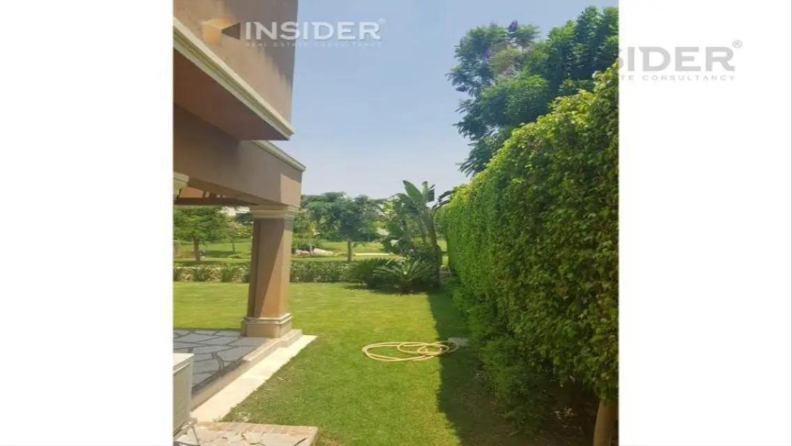 By amazing and open view villa in the Lake view