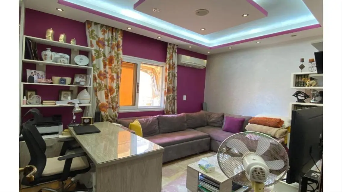 Penthouse for sale in Continental Gardens