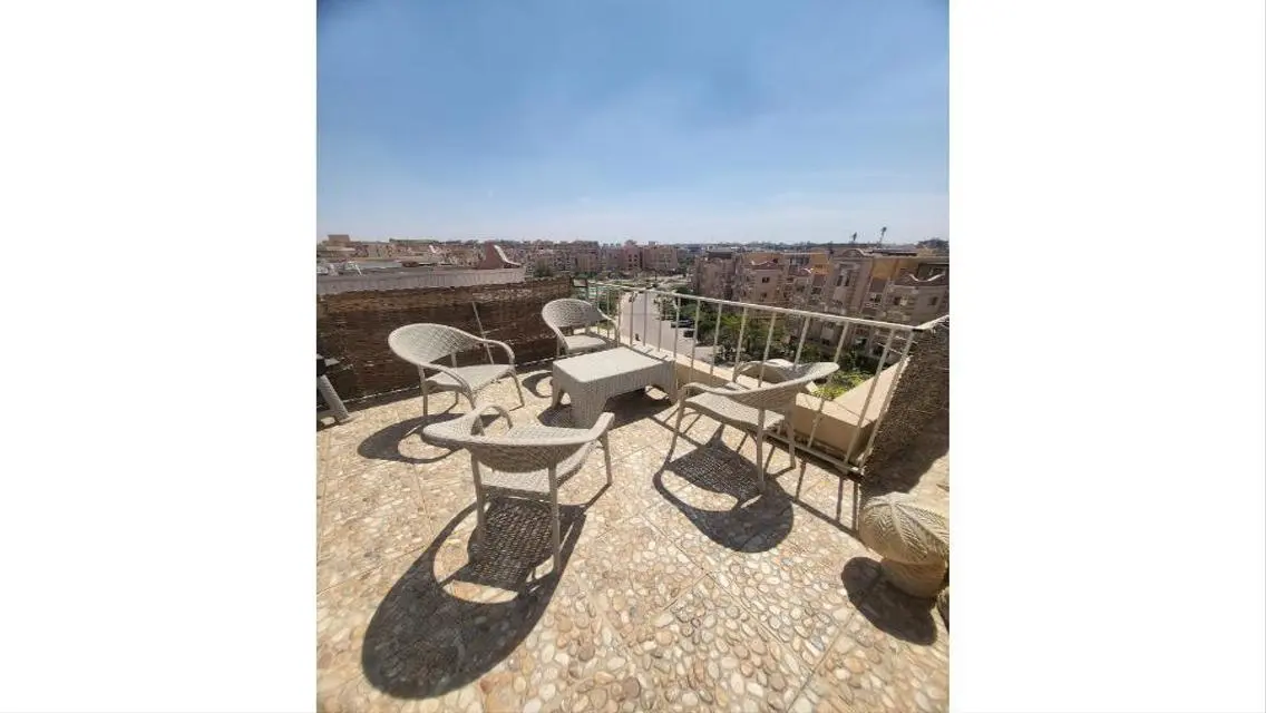 Penthouse for sale in Continental Gardens