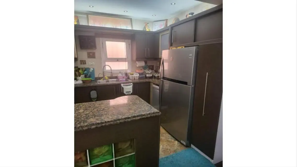 Penthouse for sale in Continental Gardens