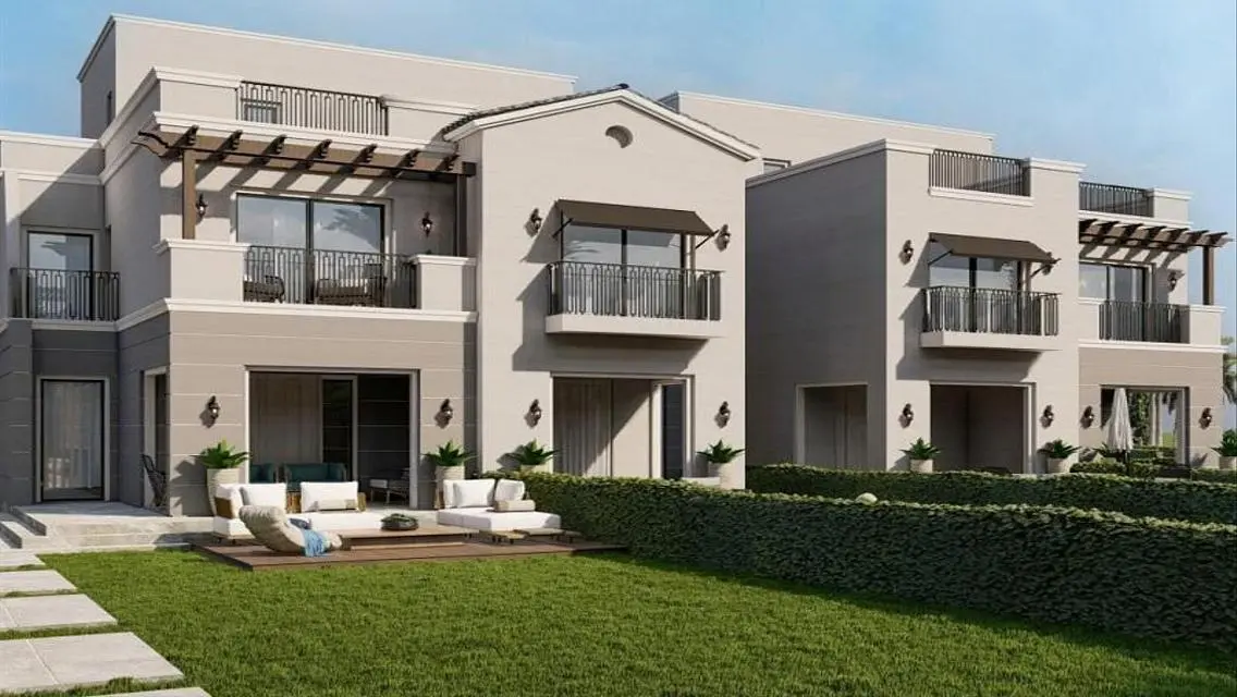 TOWN HOUSE CORNER FOR SALE IN HYDE PARK