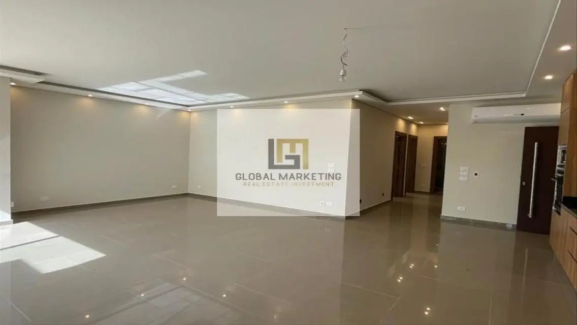 شقه مميزه مطبخ وتكيفات للايجار بأقل سعر ف ليك فيو