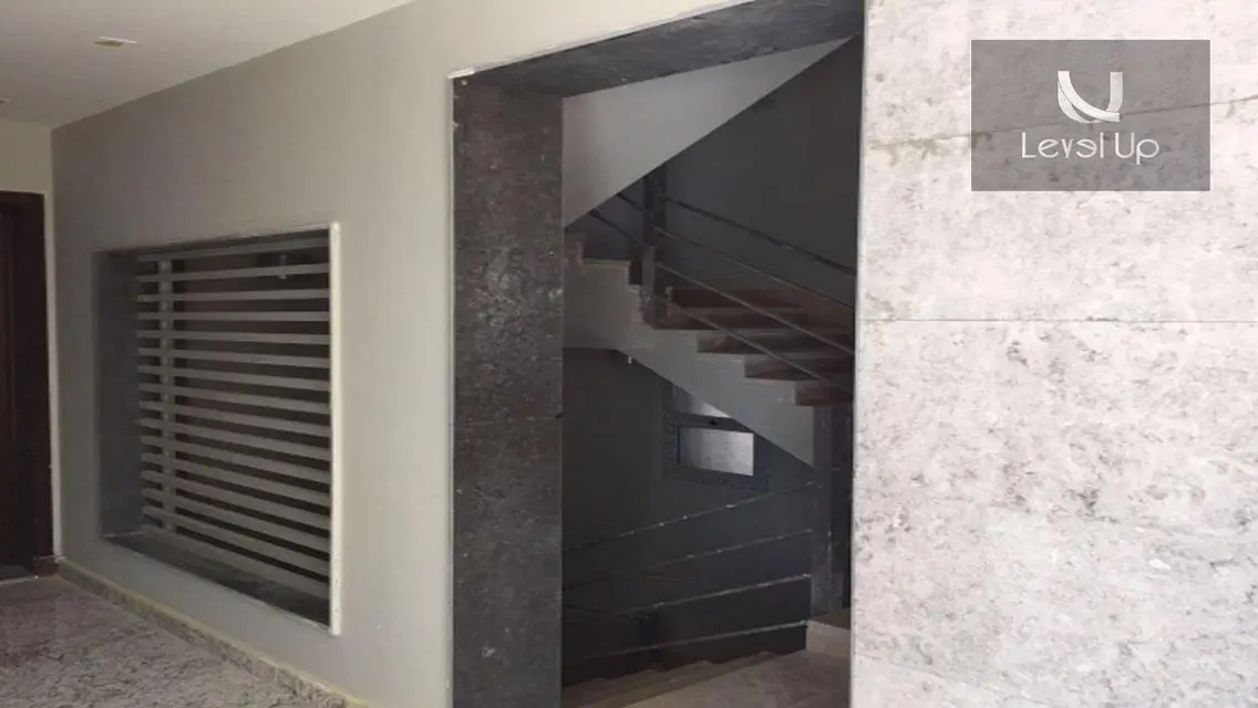 Duplex for sale, fully finished, in Village Gate