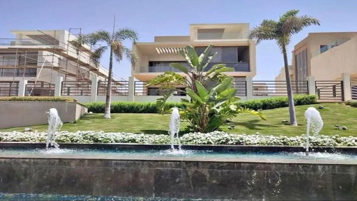 town house middle for sale | compound al marasem