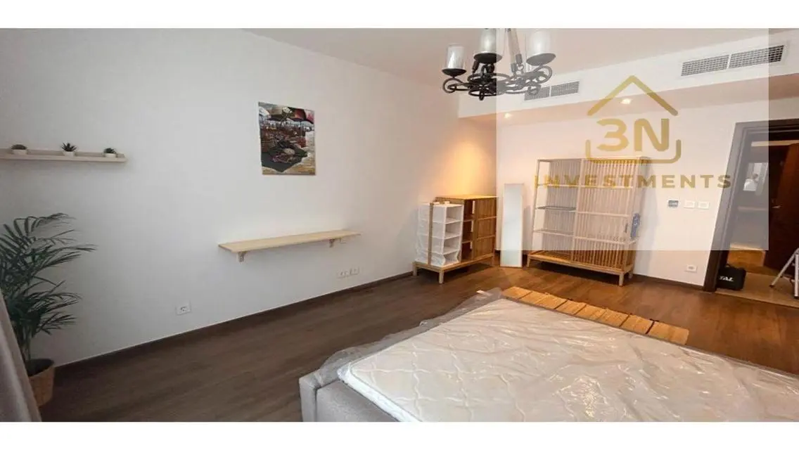 Luxury Apartment With Garden - Fully Furnished